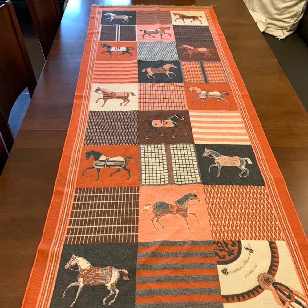 Cashmere scarf/throw